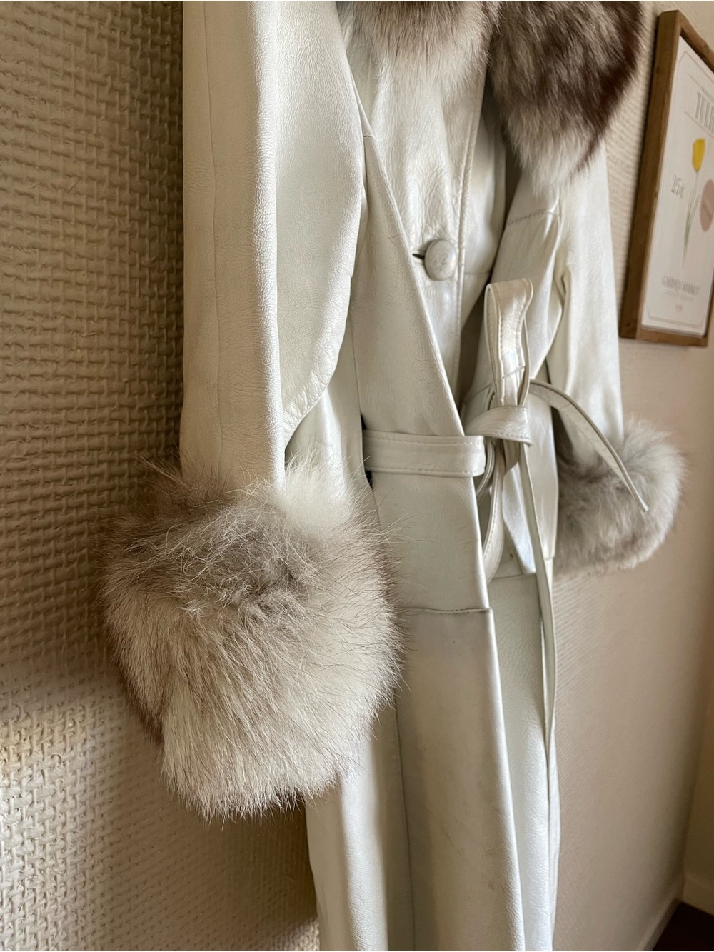 Women's White Leather Coat with Fur Trim - Picture 2 of 6